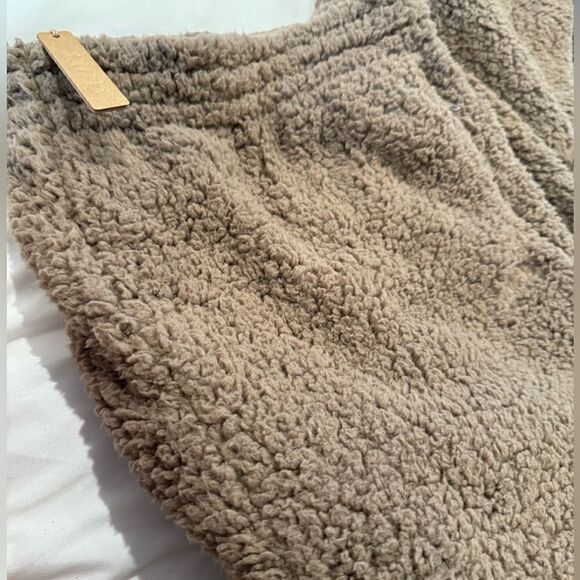 SKIMS Teddy Track Fleece Pants Desert Womens XL - Picture 4 of 4